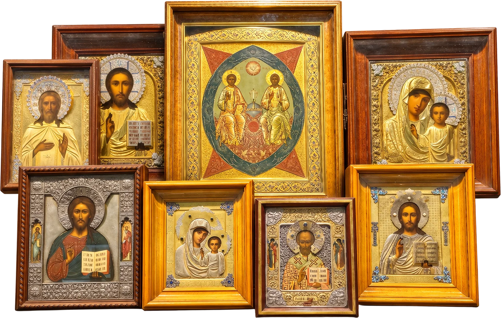 Старинные иконы на дереве